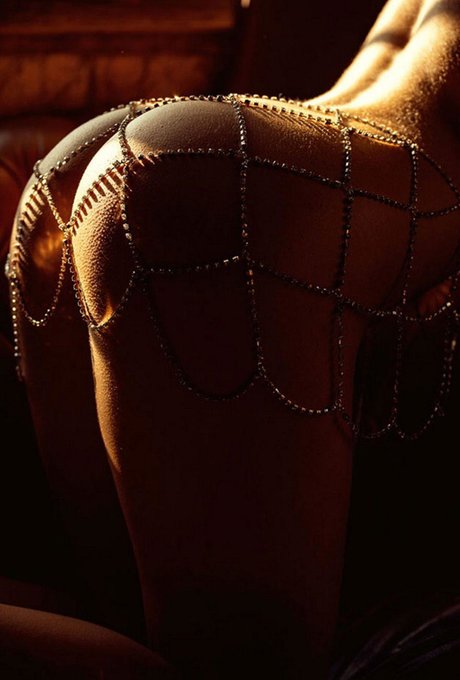 Aktasak star nude photo