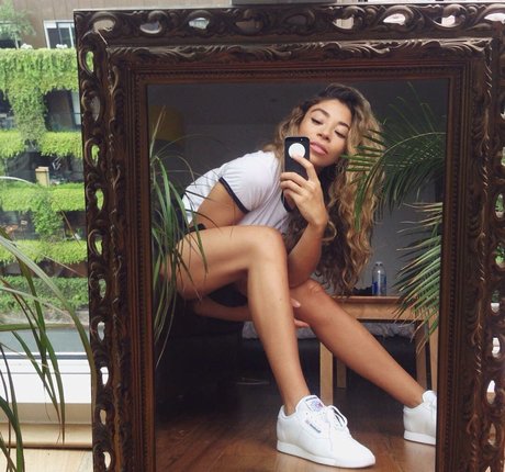 Natalia Jorquera sexy model archive