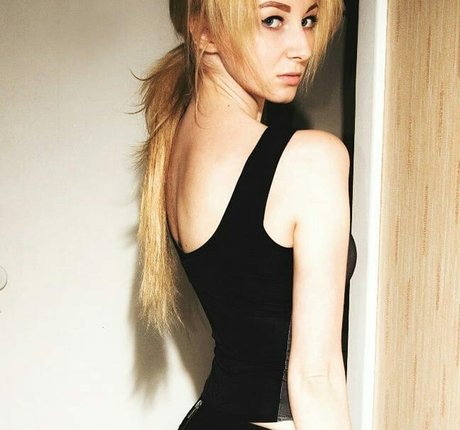 Bronnica star nudes pictures