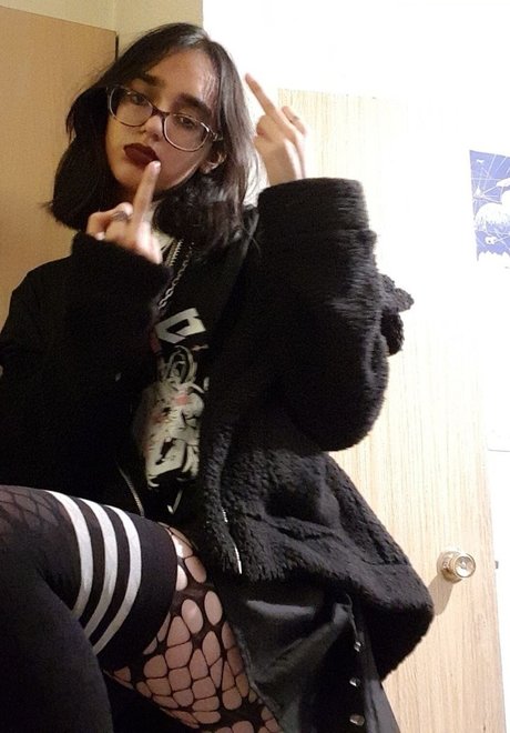 angelsmoonbeam pornstar free pics