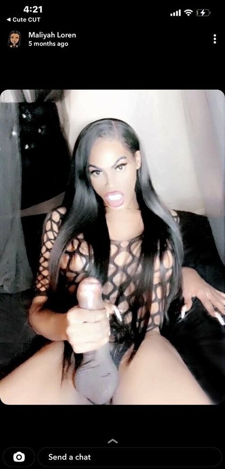 MaliyahLoren sexy pornstar photos