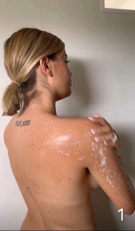 ROMY naked pornstar pic