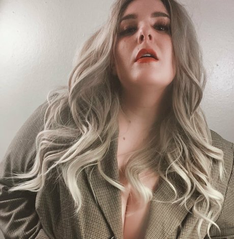 Suzy q erotic star galleries