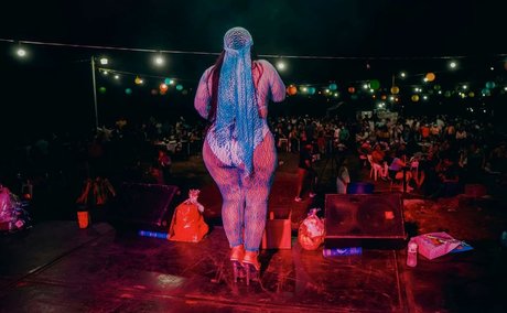 Lulu Mena perfect model pic