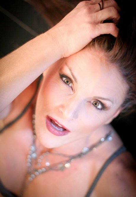 MilfChristine model perfect photo