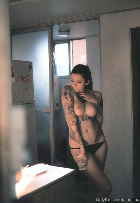 Satelina Suicide erotic actress archive