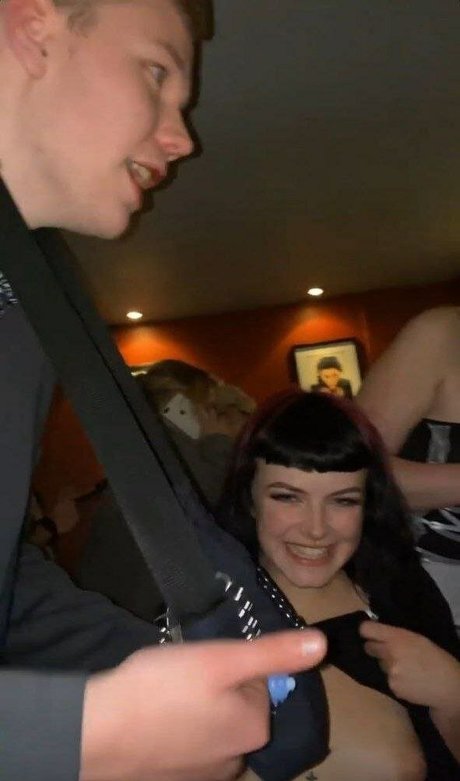 Knivklara model sexy pics