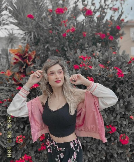 mary nikky pornstar erotic images