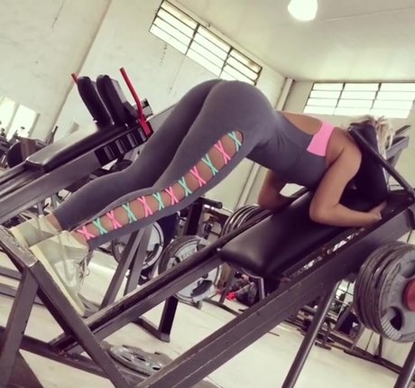 Sole Cardoso free actress images