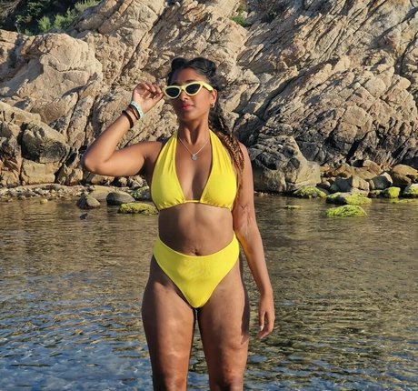 Dinusha xxx model photo