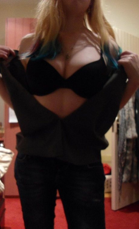 PoloSnuggles star nude pic