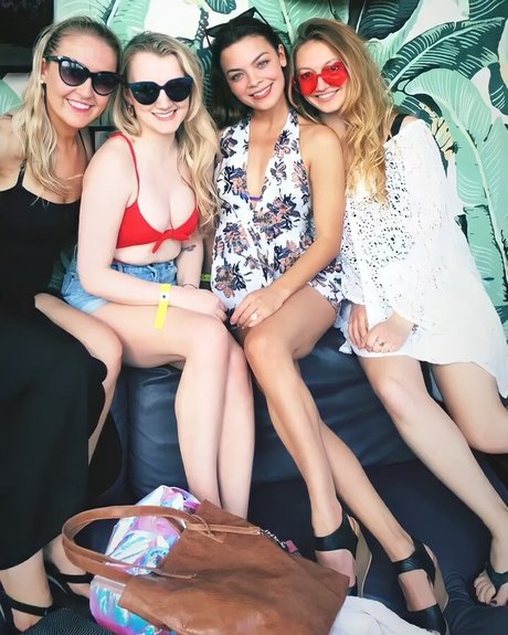 Evanna Lynch star pornographic photo