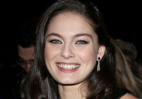 Alexa Davalos nude pornstar pic