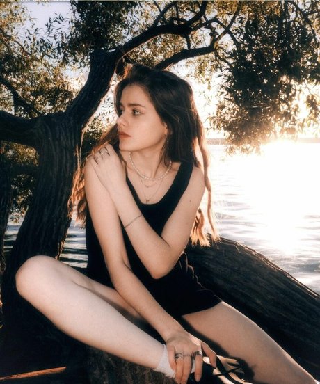 Tovpinets3 nice actress pic