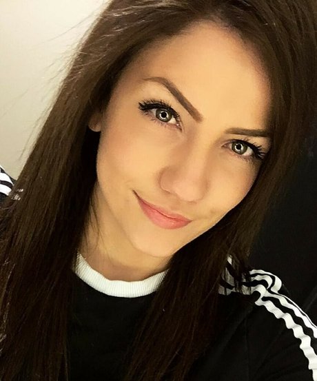 KayPea xxx pornstar pictures