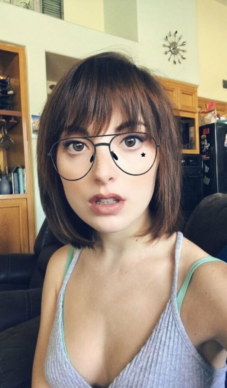 Juliette Goglia adult model gallery