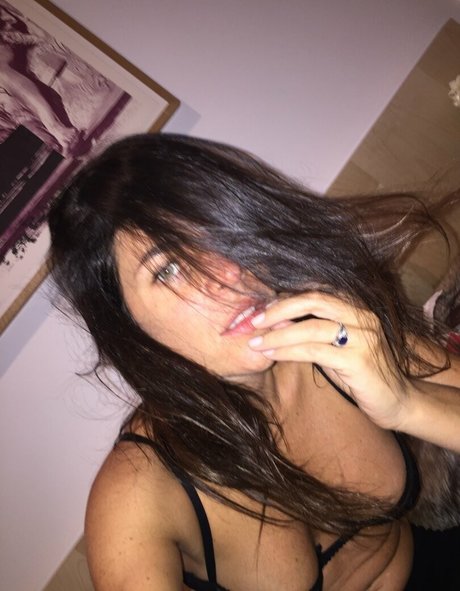 Julia Restoin Roitfeld free pornstar picture
