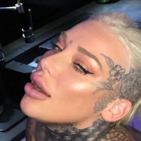 Lady Lauren Brock hd actress pic