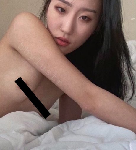 lustrbby porn actress gallery