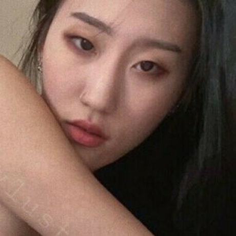 lustrbby model sexy picture