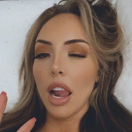 autumn onlyfans erotic photos