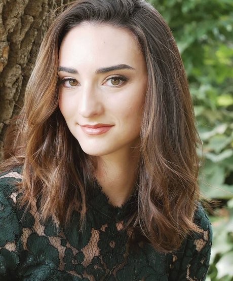 Abigail Shapiro sex actress img