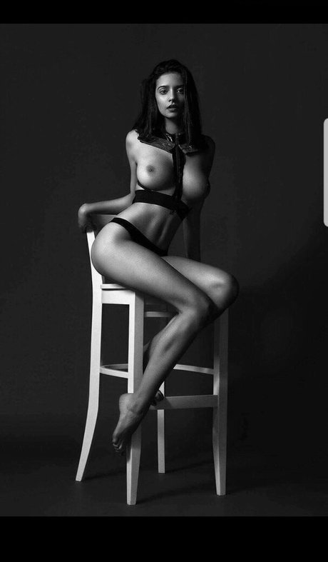 alexandra Domnita high quality star pictures