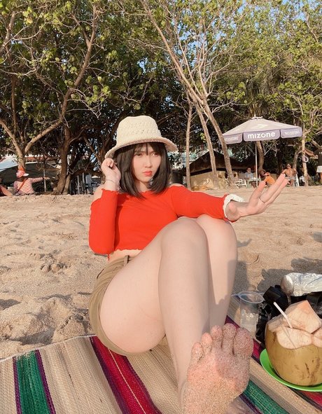 azulacan nude star pictures