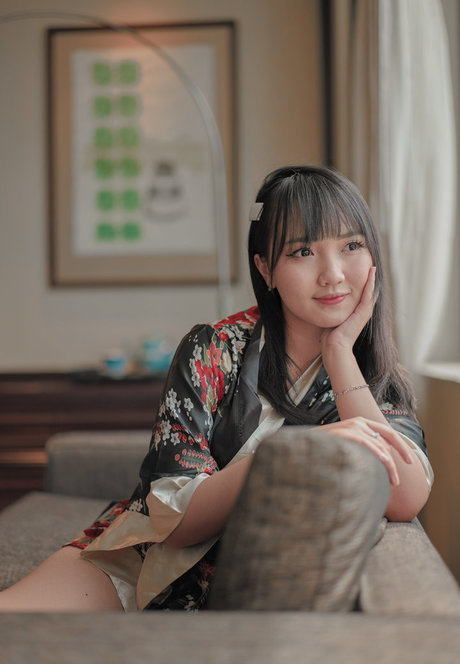 azulacan nude model gallery