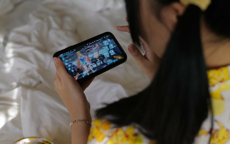 azulacan pretty actress photo