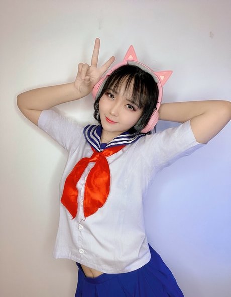 azulacan top actress pics