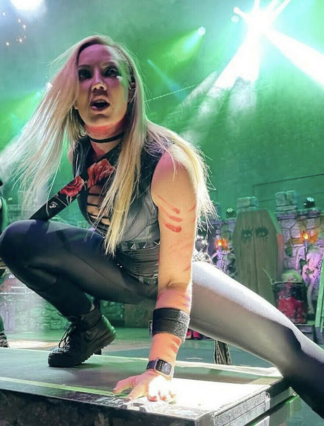 WomenMetal star xxx picture