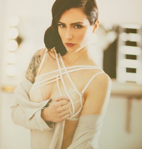 WomenMetal Profile pic