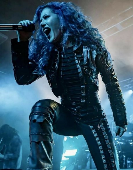 lesbian feet onlyfans nudes galleries