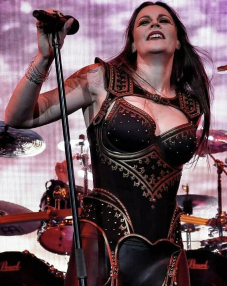 WomenMetal beautiful pornstar picture