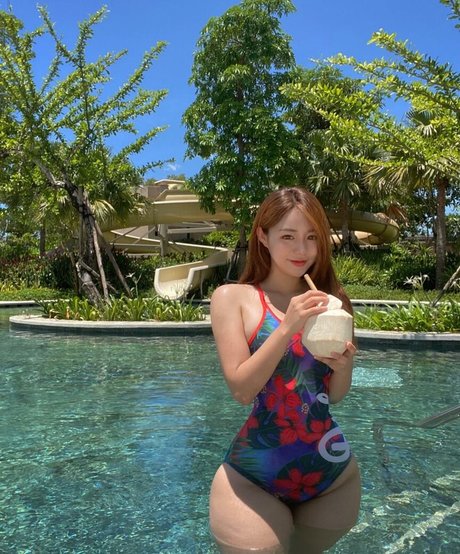 moon fit_ model nudes photos