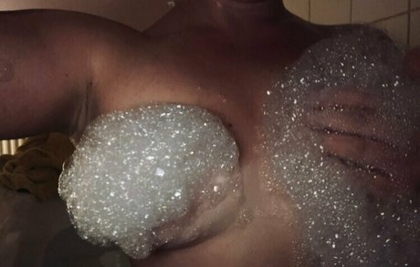 Lil Lucie free pornstar image