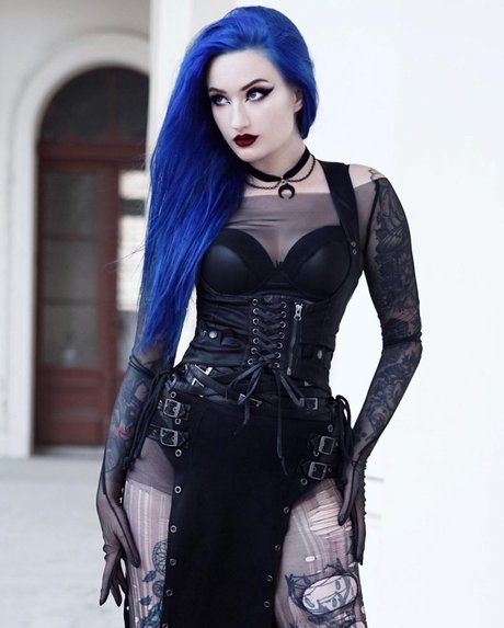 BlueAstrid adult actress img