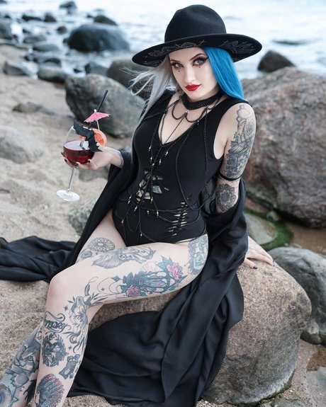 BlueAstrid sex pornstar archive