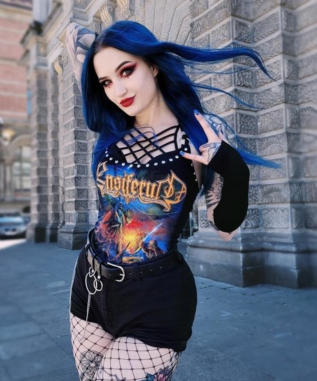 BlueAstrid high quality model photo