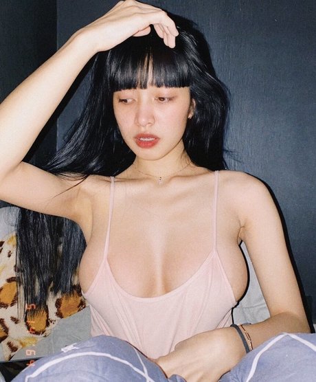 Pataraporn model sexy photos