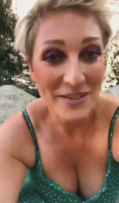 Becky Mantin sex model img