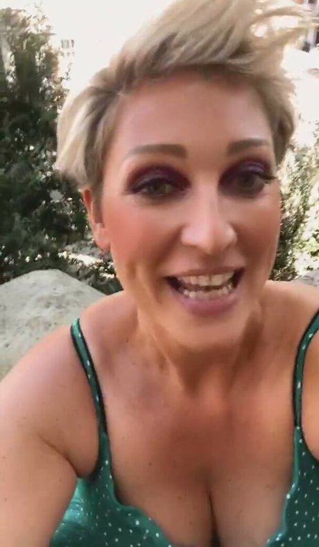 Becky Mantin model nude pics