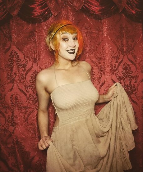 Pippsy Pinwheel model exclusive photos