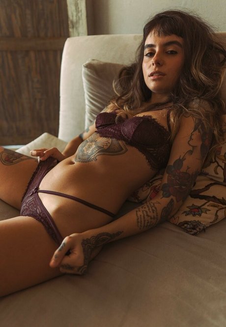 asian top onlyfans adult pic