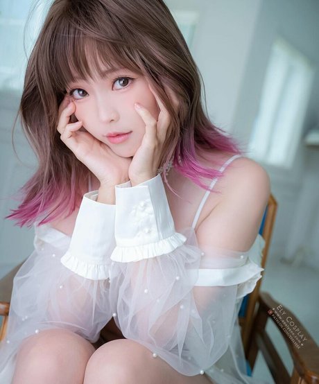Ely Cosplayer porn star gallery
