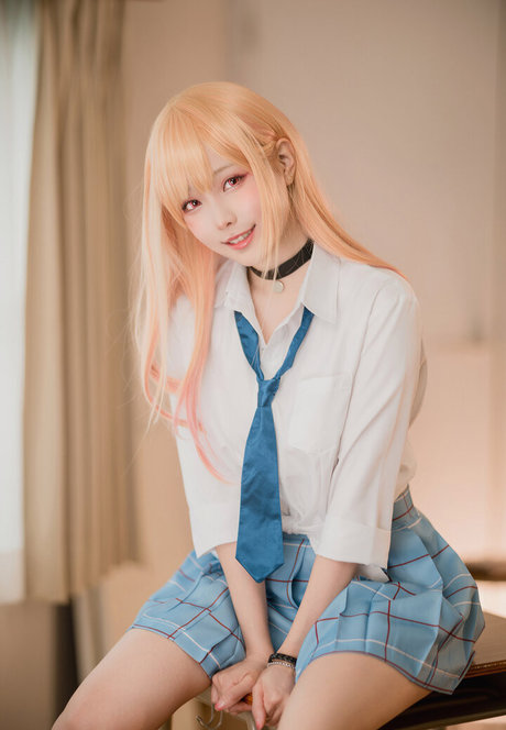 Ely Cosplayer model pornographic photo