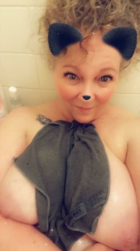 Nancy Van Spunky Palmer exclusive actress img