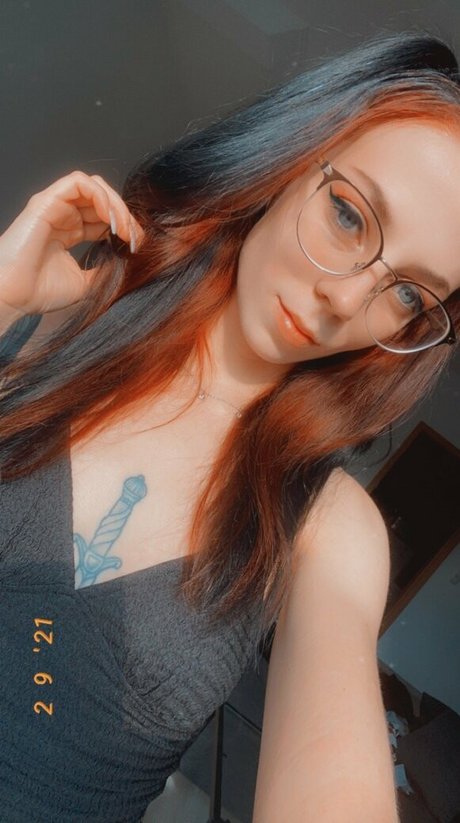 Maskentraegerin star sexy picture