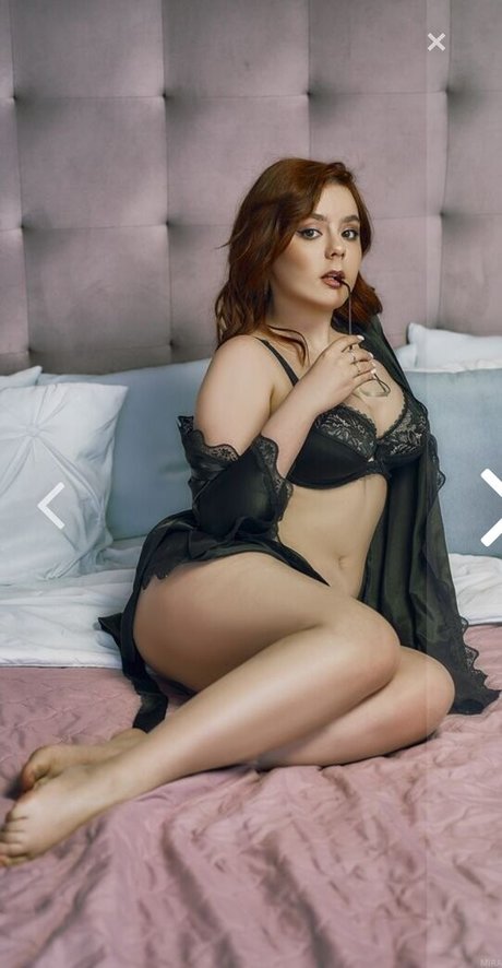 MirandaStoun model adult picture